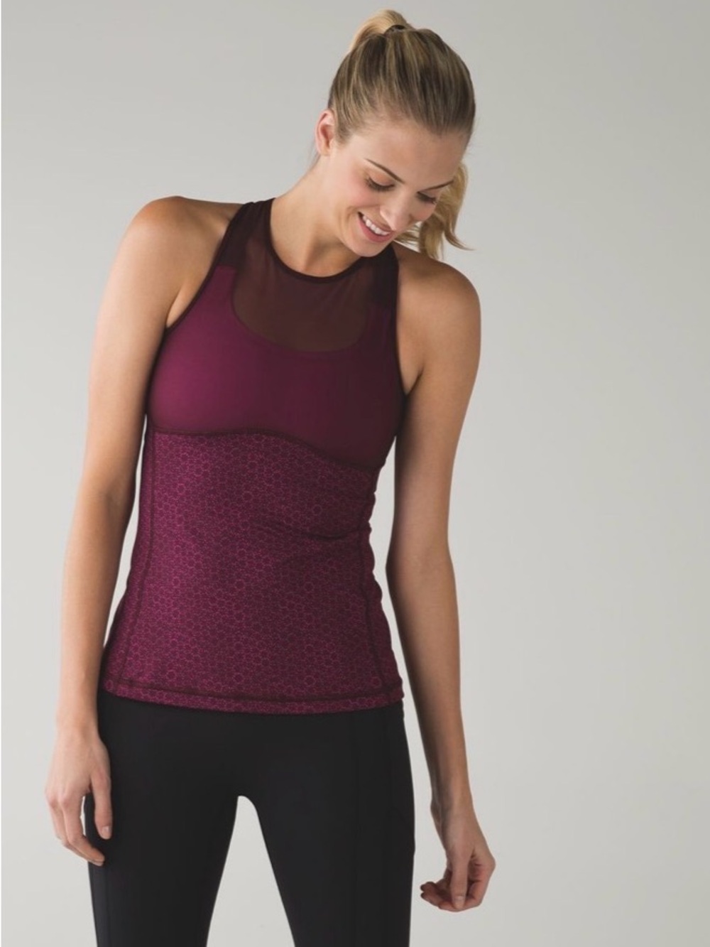 Lululemon Ready, Set, Sweat Tank
Star Pixel Raspberry Bordeaux Drama / Raspberry